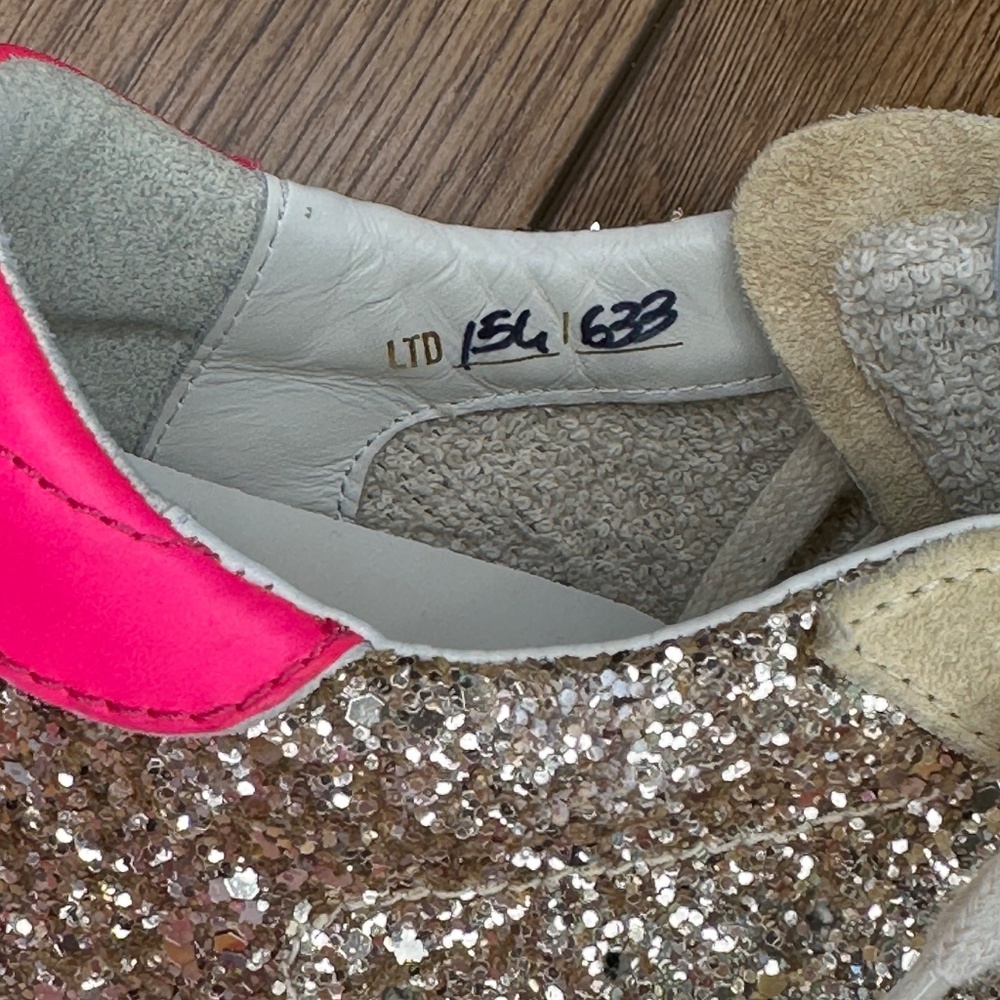 GOLDEN GOOSE Superstar Glitter Low-Top Sneakers - Picture 2 of 16